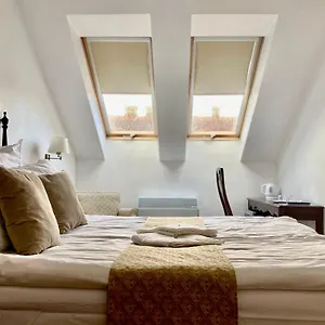  Pensionat Opera16 Guestrooms Ungern